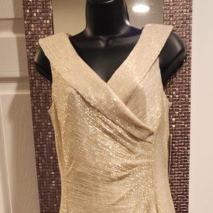 Tahari Aurthur S Levine Gold Dress Size 4